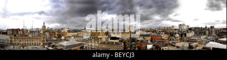 Vue panoramique sur le centre-ville de Glasgow, à North tourné depuis le toit de l'immeuble de la tour Phare sur Mitchell Street. Banque D'Images