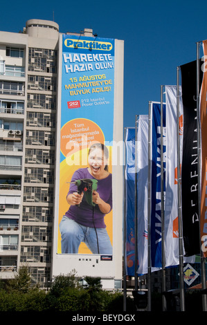 Istanbul Turquie moderne Sign Banner Billboard Banque D'Images