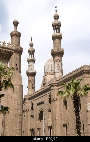 Le Caire Égypte mosquée Sultan Hassan Ali gauche et droite de la mosquée rifai Banque D'Images