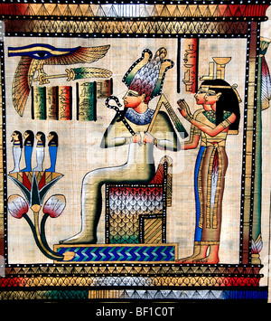 De nouvelles peintures égyptiennes du temps des pharaons sur papier papyrus Egypte Le Caire Banque D'Images