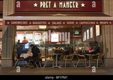 Pret A Manger Sandwich Shop - Wardour Street - Londres Banque D'Images