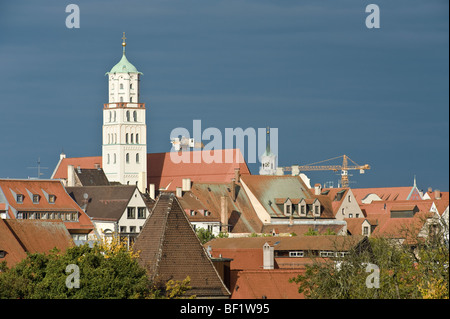 Au-dessus des toits de la vieille ville d'Augsbourg, Bavière, Allemagne Banque D'Images