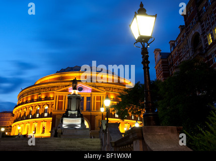 Photo de nuit de la Royal Albert Hall Banque D'Images