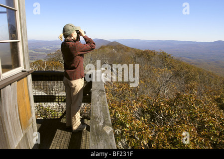 Observateur à Hanging Rock Observatoire rapaces Banque D'Images