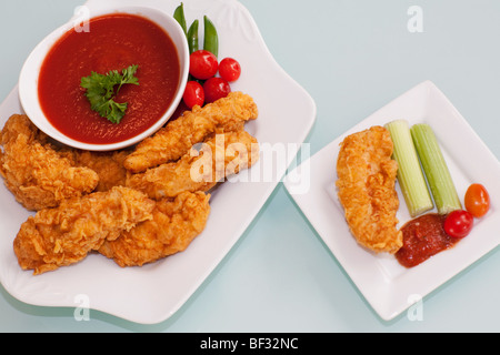 Batter fried chicken avec du ketchup Banque D'Images