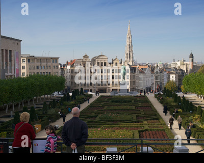 Kunstberg ou Mont des Arts dans le centre-ville en arrière-plan, Bruxelles, Belgique Banque D'Images