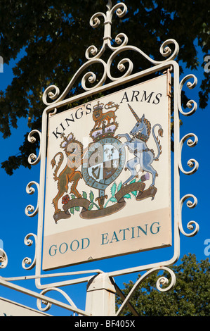 Inscrivez-vous à l'extérieur du King's Arms Tavern sur Duc de Gloucester Street (la rue principale), Colonial Williamsburg, Virginia, USA Banque D'Images