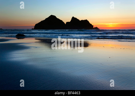 Les Carter off Baie de Holywell, Cornwall Banque D'Images