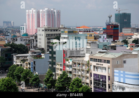 Skyscape skyline cityscape birds eye view en bas à Ho Chi Minh city vietnam encombrées encombré Banque D'Images