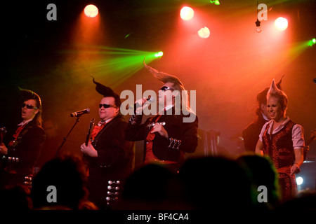 Groupe finlandais, Leningrad Cowboys, live à l'Schueuer, Lucerne, Suisse, Europe Banque D'Images