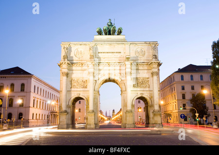 La victoire dans la soirée, Schwabing, Munich, Bavaria, Germany, Europe Banque D'Images