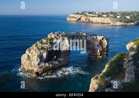 D'Archway Es Pontas, Cala Santanyi Bay, Mer Méditerranée, Majorque, Majorque, Îles Baléares, Espagne, Europe Banque D'Images