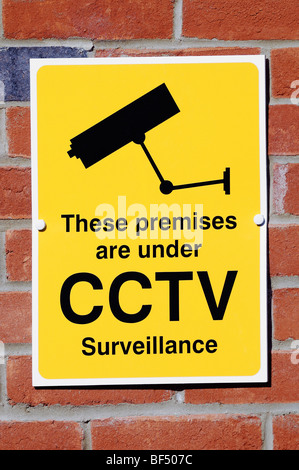 Caméra de sécurité CCTV surveillance CCTV signe avertissement qui est opérant dans la zone. Banque D'Images