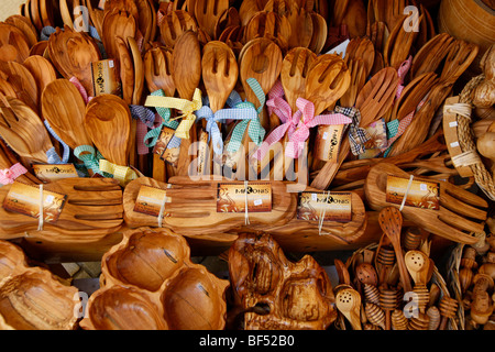 Produits du bois d'olive à Corfou sur l'île de Corfou, Grèce, Europe Banque D'Images