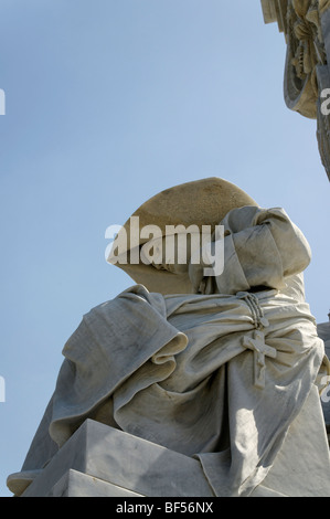 Monumento a los Bomberos , Le Monument aux pompiers de la Nécropole , La Havane , Cuba Banque D'Images