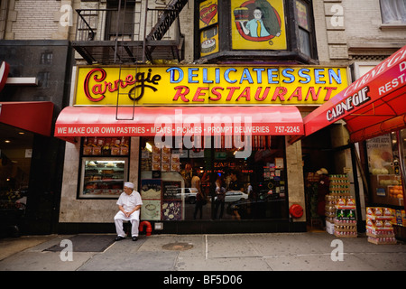 Carnegie Delicatessen, Manhattan, New York, NY, USA Banque D'Images