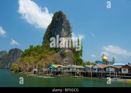 Village de pêcheurs musulmans Pannyi, Phang Nga Bay, Thaïlande, Asie Banque D'Images