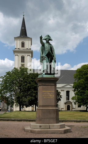 Monument à Vater Franz Leopold III Frederick Franz, duc d'Anhalt-Dessau, St. John's Church, Dessau, Saxe-Anhalt, Allemagne, Banque D'Images