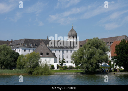 Frauenwoerth Abbaye, Fraueninsel, Lady's Island, le lac de Chiemsee, Bavaria, Germany, Europe Banque D'Images