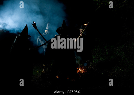 Les sorcières d'Halloween se prépare à célébrer le nouvel an païen et fête celtique de Samhain Banque D'Images