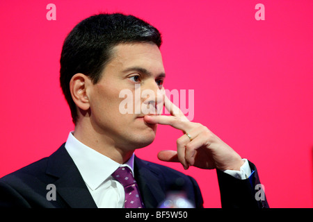 DAVID MILIBAND MP SECRÉTAIRE AUX AFFAIRES ÉTRANGÈRES Le 01 octobre 2009 LE CENTRE DE BRIGHTON Brighton, Angleterre Banque D'Images