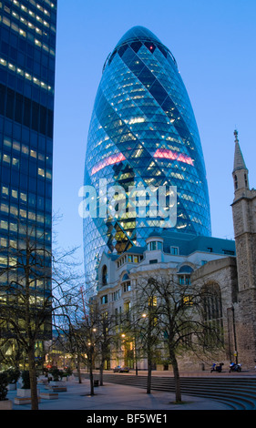 Le Swiss Re Building à Londres Banque D'Images