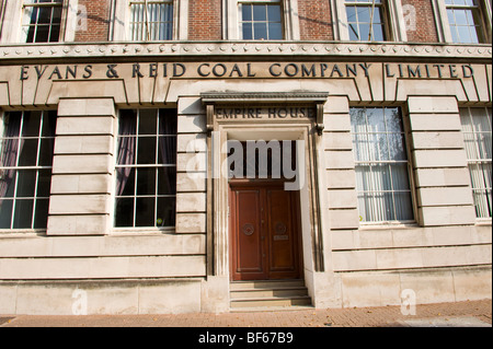 Evans et Reid Coal Company Limited Fondée en 1922 Mount Stuart House Empire Square Cardiff Bay South Wales UK Banque D'Images