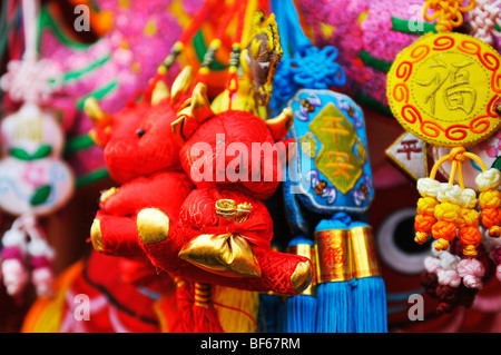 Ornements traditionnels chinois vendus au Festival du Printemps de Ditan foire du Temple, Beijing, Chine Banque D'Images