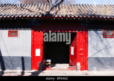 Manzi typique de la porte d'une cour House, Beijing, Chine Banque D'Images