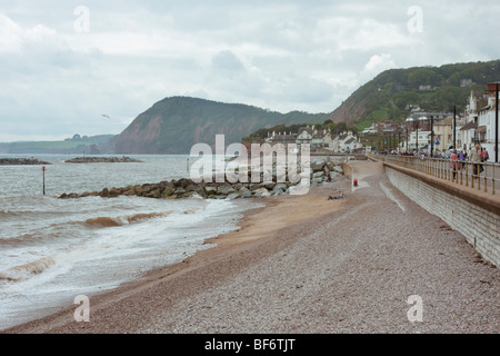 Plage de Sidmouth et promenade dans le Devon (Angleterre) avant. Banque D'Images