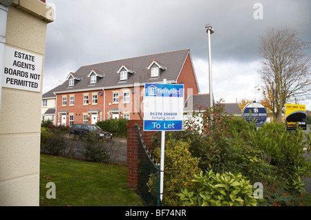 Les conseils des agents immobiliers interdit de signer avec les agents immobiliers conseils scolaires en Sandbach UK Banque D'Images