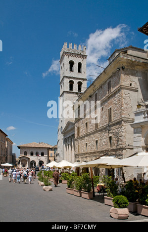 La Piazza del Comune, Assisi, Italie Banque D'Images