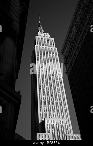 L'Empire State Building en noir et blanc, Manhattan, New York City, USA Banque D'Images