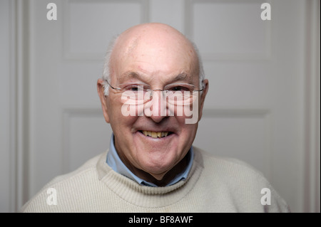 Portrait de Murray Walker, commentateur de course automobile Banque D'Images