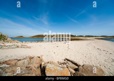 La barre de sable entre St Agnes et Gugh, Isles of Scilly Banque D'Images