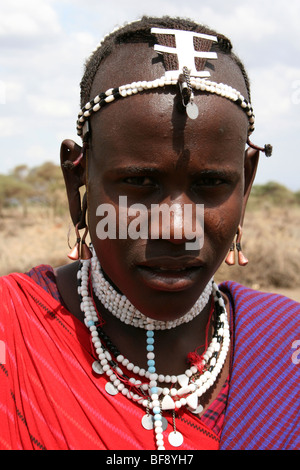 Portrait d'homme Masai Dans Engaruka Village, vallée du Rift, en Tanzanie Banque D'Images