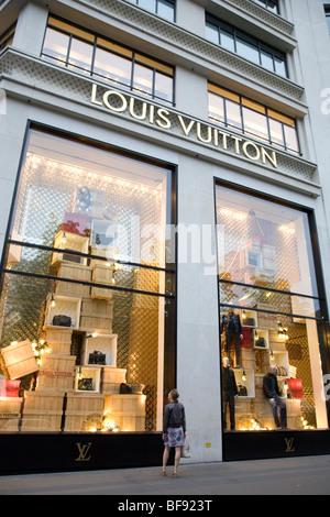 World's largest Louis Vuitton boutique outside of the flagship  Champs-Elysees store in Paris Stock Photo - Alamy