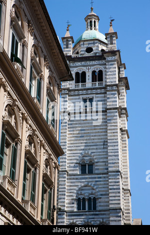 Tour de la cathédrale San Lorenzo de Gênes, Italie Banque D'Images