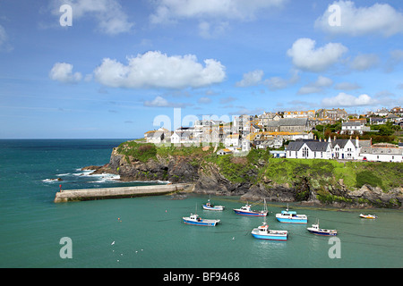 Vue sur le port de Port Isaac, Cornwall, Angleterre Banque D'Images