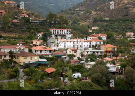 Kakopetria village dans les montagnes Troodos république de Chypre Europe Banque D'Images