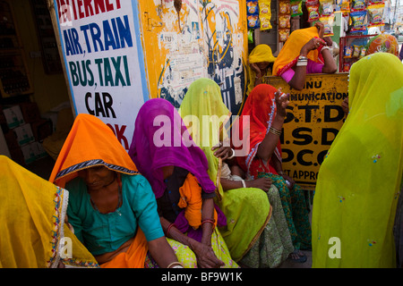 Les femmes Rajput au Pushkar Mela à Pushkar au Rajasthan Inde Banque D'Images