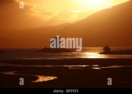 Castle Stalker à soleil couchant, près de Port Appin, ARGYLL & BUTE, Ecosse Banque D'Images