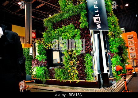 Paris, France, l'équipement de construction 'Trade Show', 'Salon Batimat', végétal, mur d'image mur vert, Global Marketing du concept d'économie verte