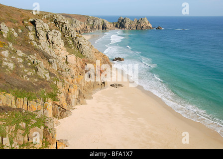 Plage de Porthcurno Pedn, Vounder Beach, Côte Sud, Cornwall, Angleterre, Royaume-Uni, Europe Banque D'Images