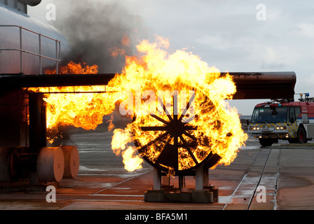 Moteur d'avion formation incendie avec des flammes d'age Banque D'Images