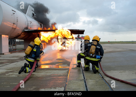 Moteur d'avion formation incendie avec des flammes d'age Banque D'Images