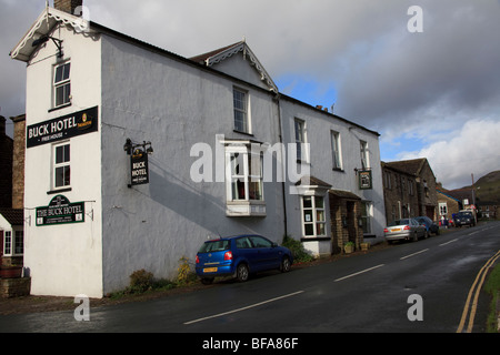 Scène de rue à Reeth Swaledale Yorkshire Dales National Park Banque D'Images