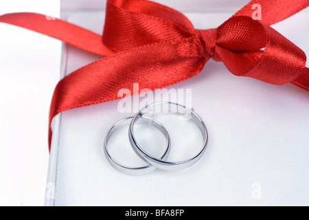 Anneaux d’or Banque D'Images