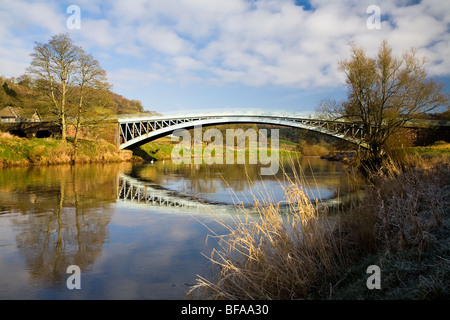 Rivière Wye, vallée de la Wye, Bigsweir Bridge, Tintern, Monmouthshire, ,est une frontière naturelle entre le Pays de Galle et l'Angleterre. Wye Valley walk Banque D'Images