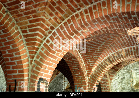 Architectura Arch d'une vieille maison. Votorantim, São Paulo, Brésil. 12/11/2005 à 12:11h le samedi. Banque D'Images